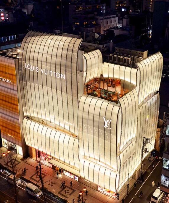 Apartemen 大阪ハウス701 Near Namba And Kuromon Market And Den Den Town & Direct To Kix Osaka